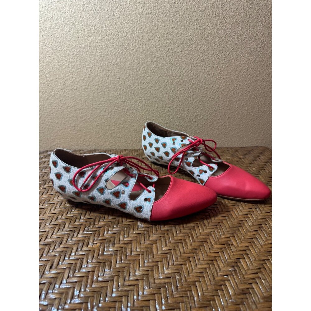 John Fluevog “Power Coal Two-Toned Lace-Up Shoe Pony Hearts” Women’s 8.5